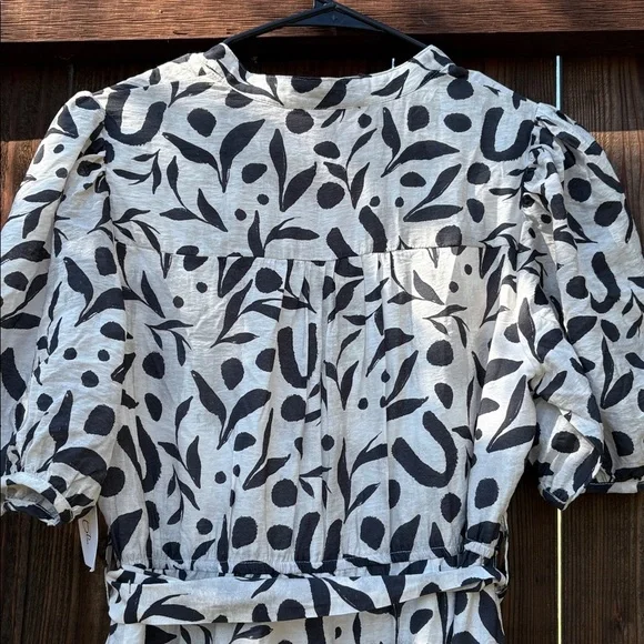 NWT THML Black and White Patterned dress. - Picture 8 of 13